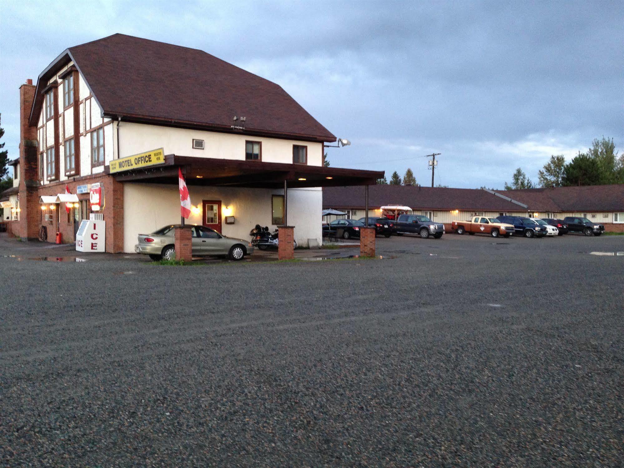 Englehart Motel Extérieur photo